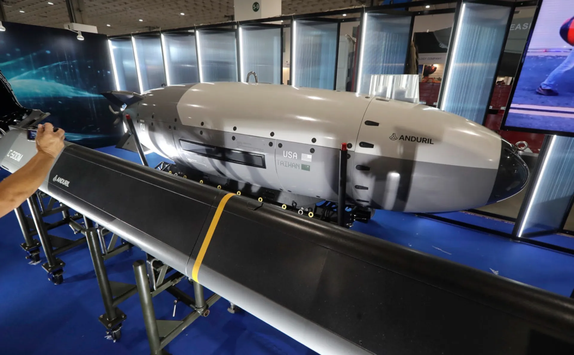 美軍Dive-LD無人潛航器遭伊朗捕獲！造價250萬美元、潛深6000公尺、續航10天